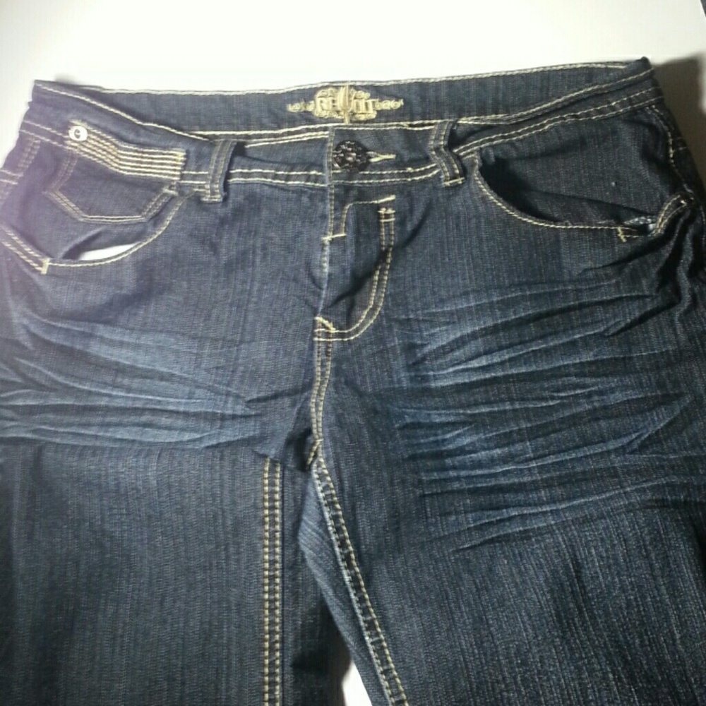 Revolt Jeans - Picture 4 of 4